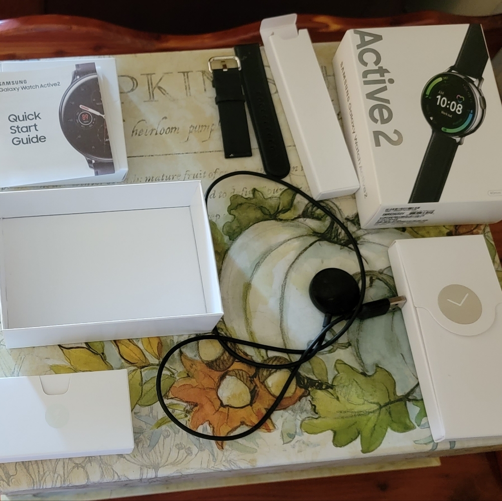 Samsung Smart Watch - Picture 5 of 11